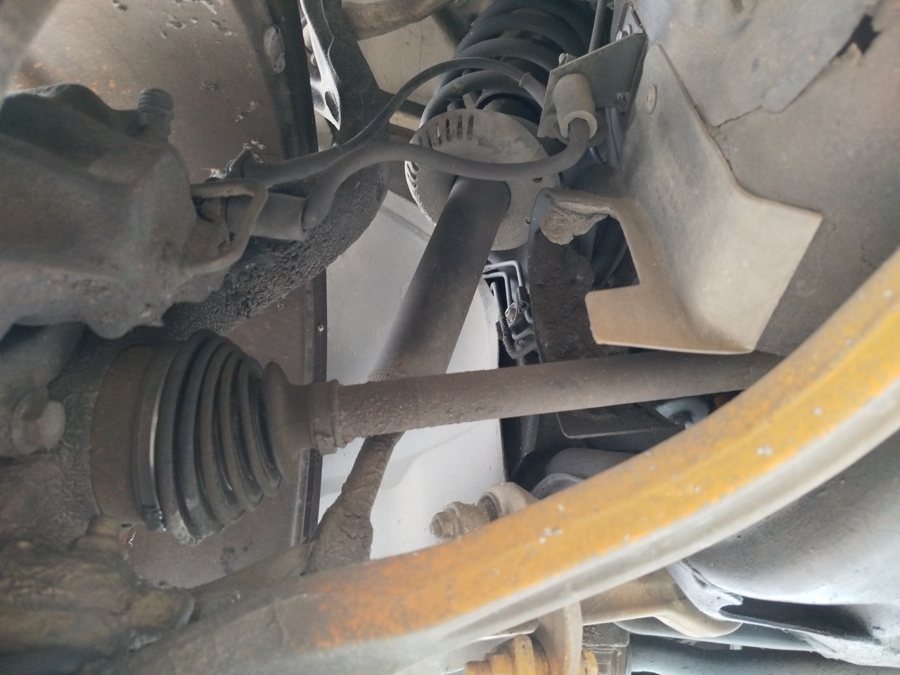 Transmission avant gauche