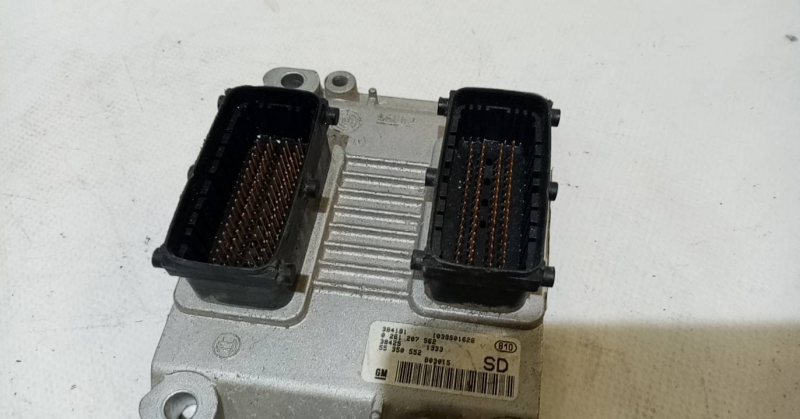 Engine control unit / ECU OPEL Corsa C Imagem-1