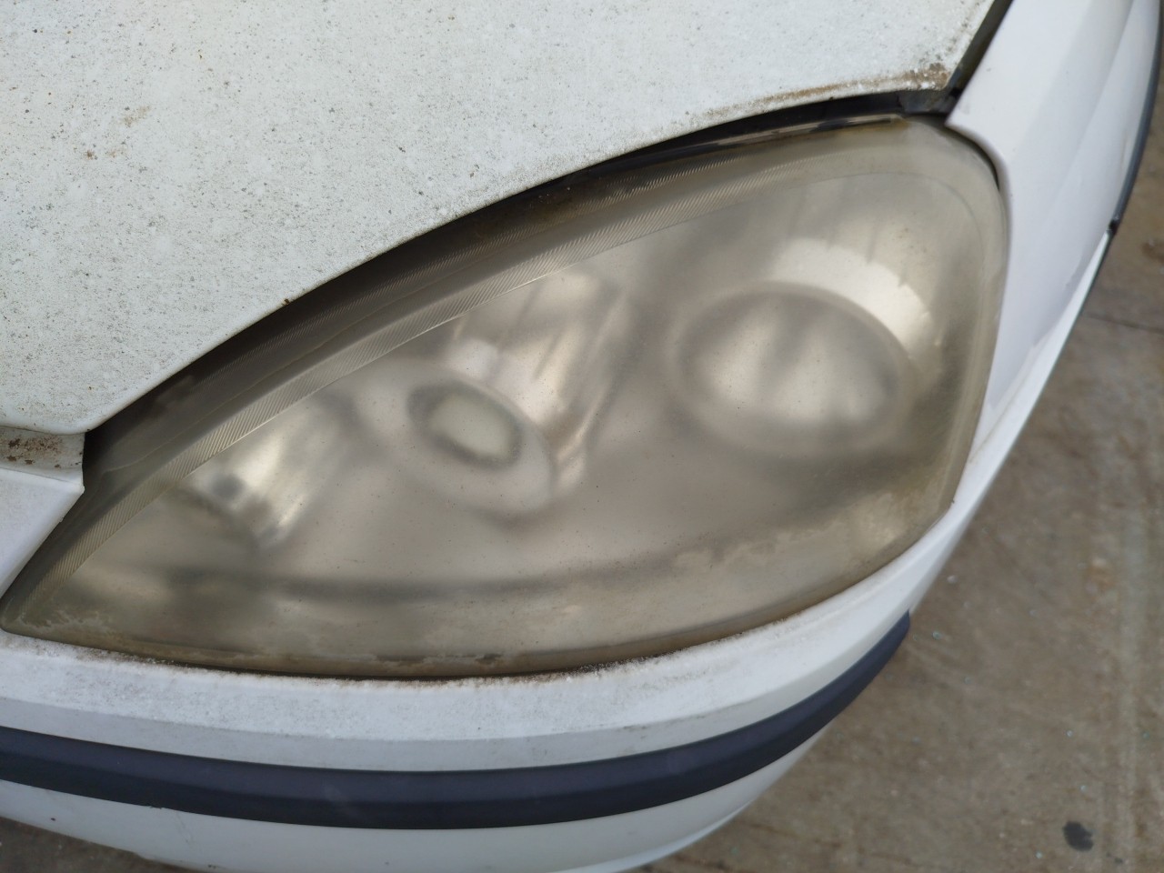 Left Headlight