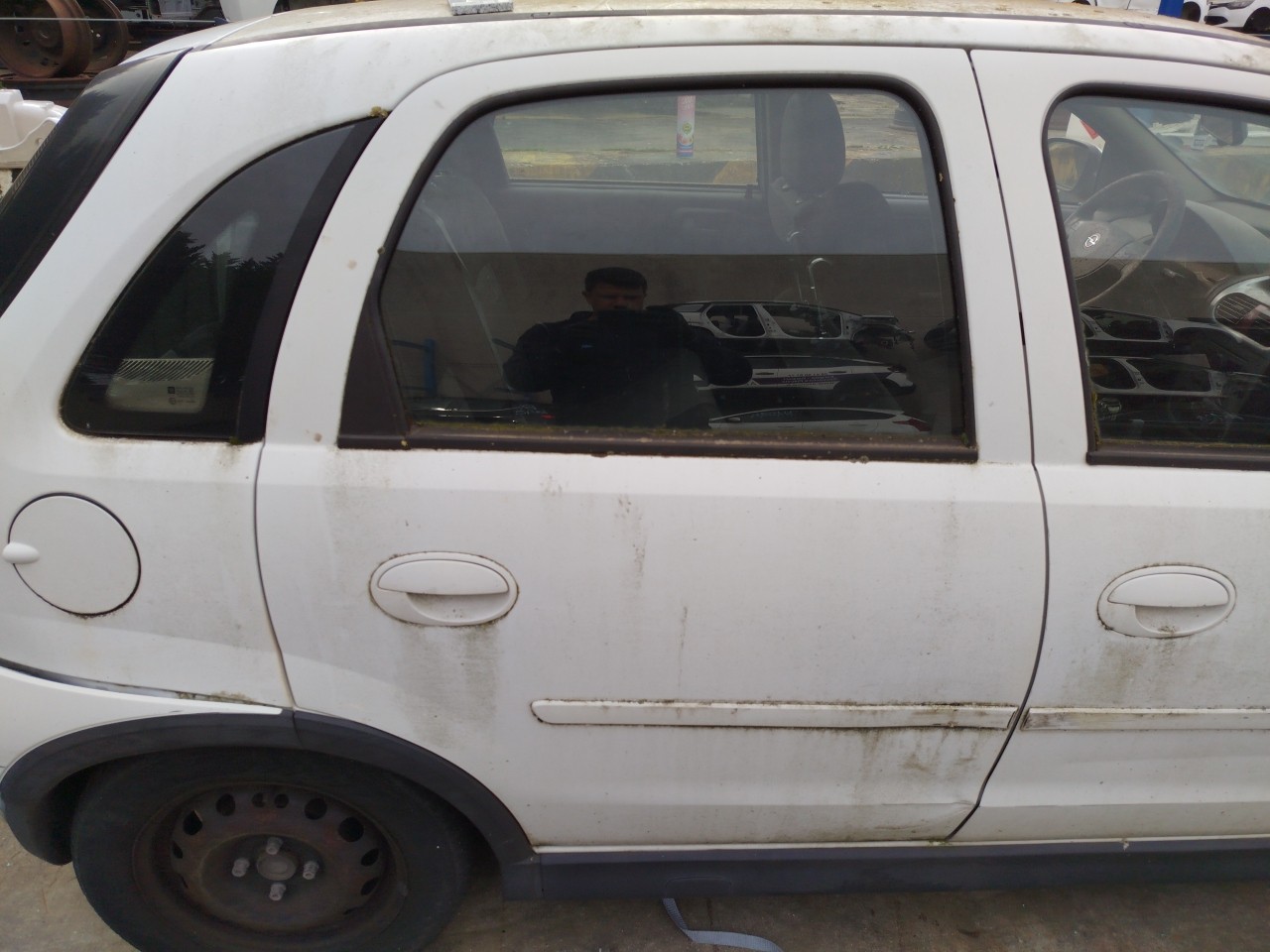 Right rear door