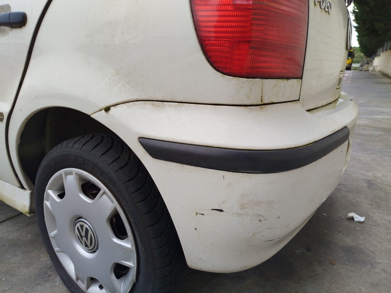 Paraurti posteriore VOLKSWAGEN Polo (6N) Imagem-2