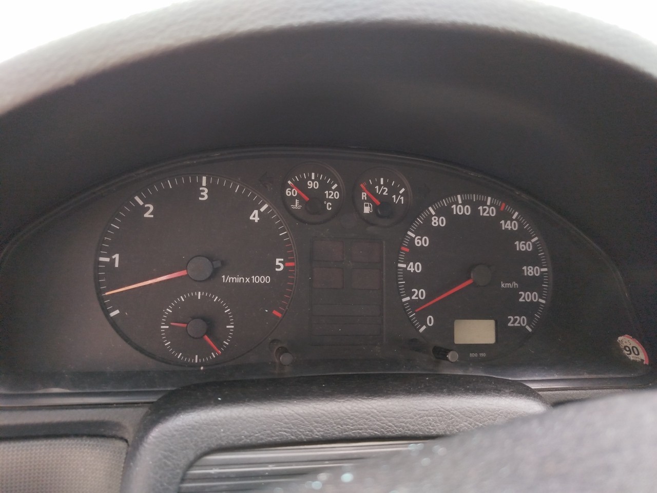 Instrument cluster AUDI A4 Avant (8D5, B5) Imagem-0