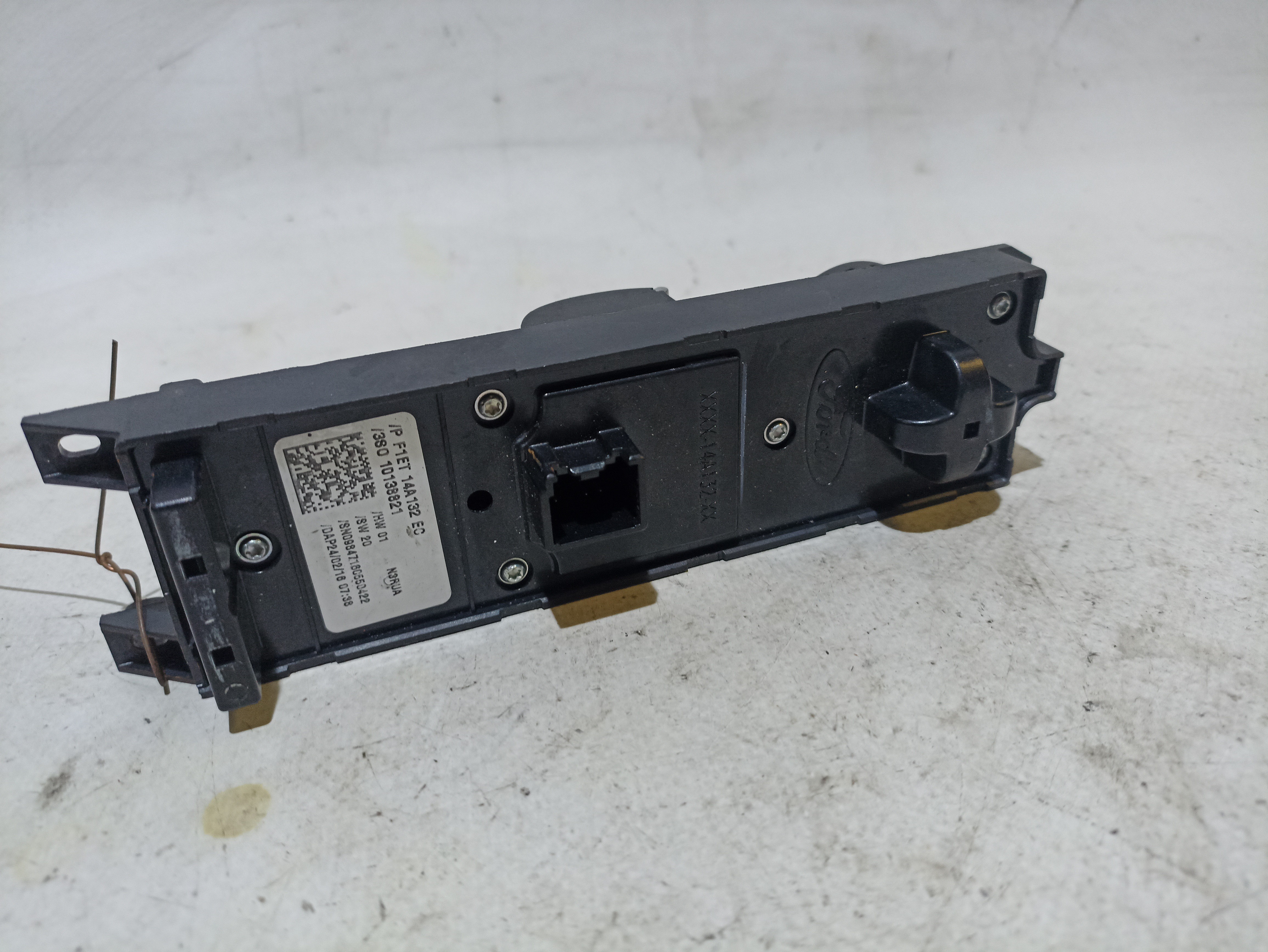 Commande / interrupteur lève-vitre Avant gauche FORD Fiesta VI (CB1, CCN) Imagem-1