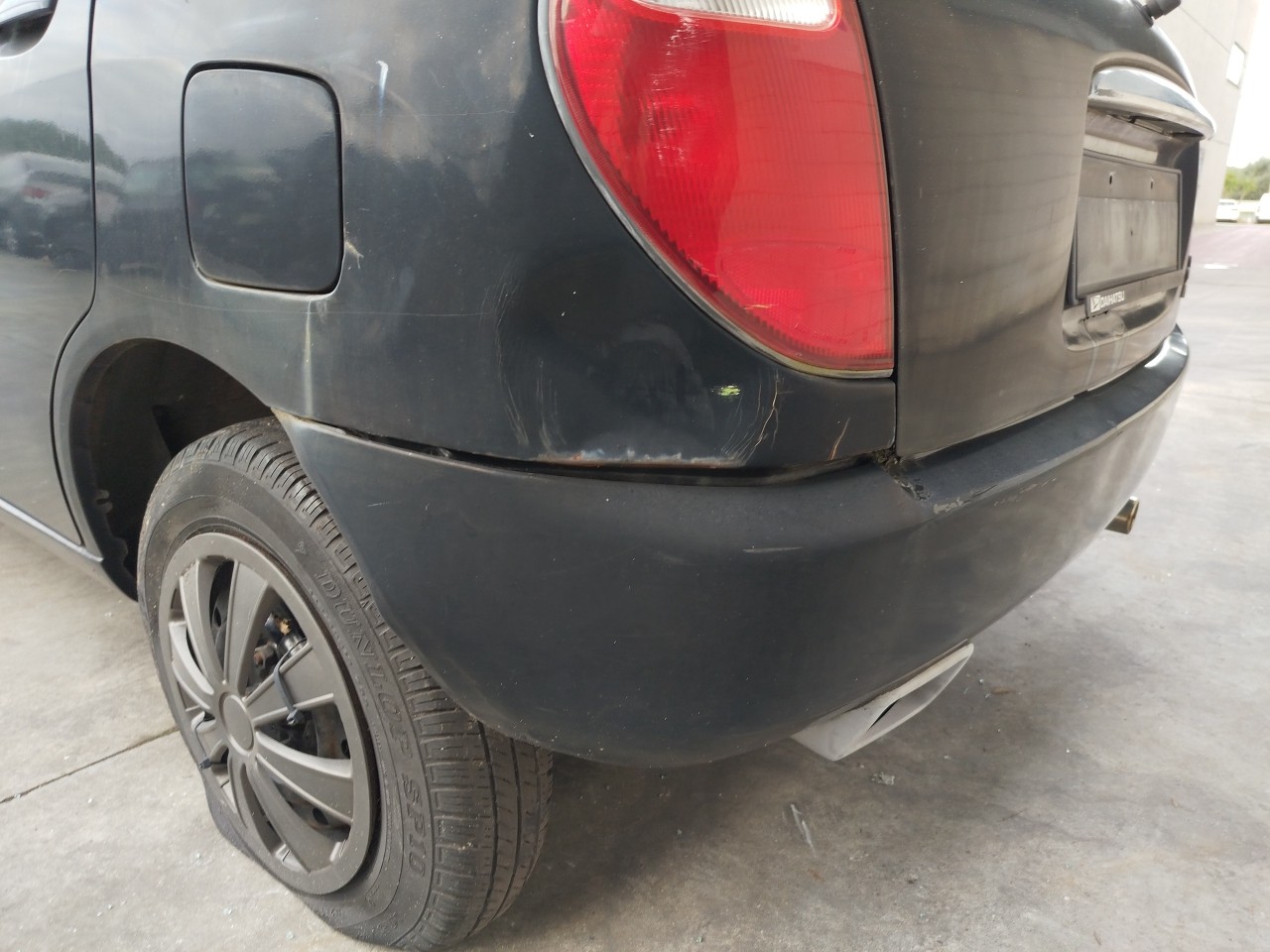 Paraurti posteriore DAIHATSU Sirion (M1) Imagem-2