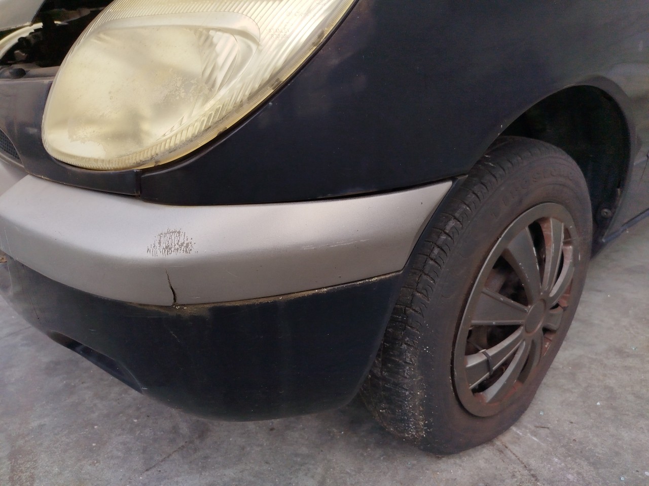 Paraurti anteriore DAIHATSU Sirion (M1) Imagem-1