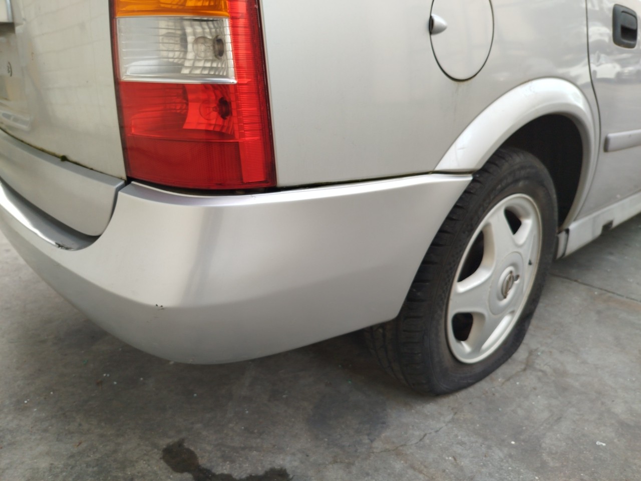 Pára-choques trás OPEL Astra G Caravan (F35_) Imagem-1