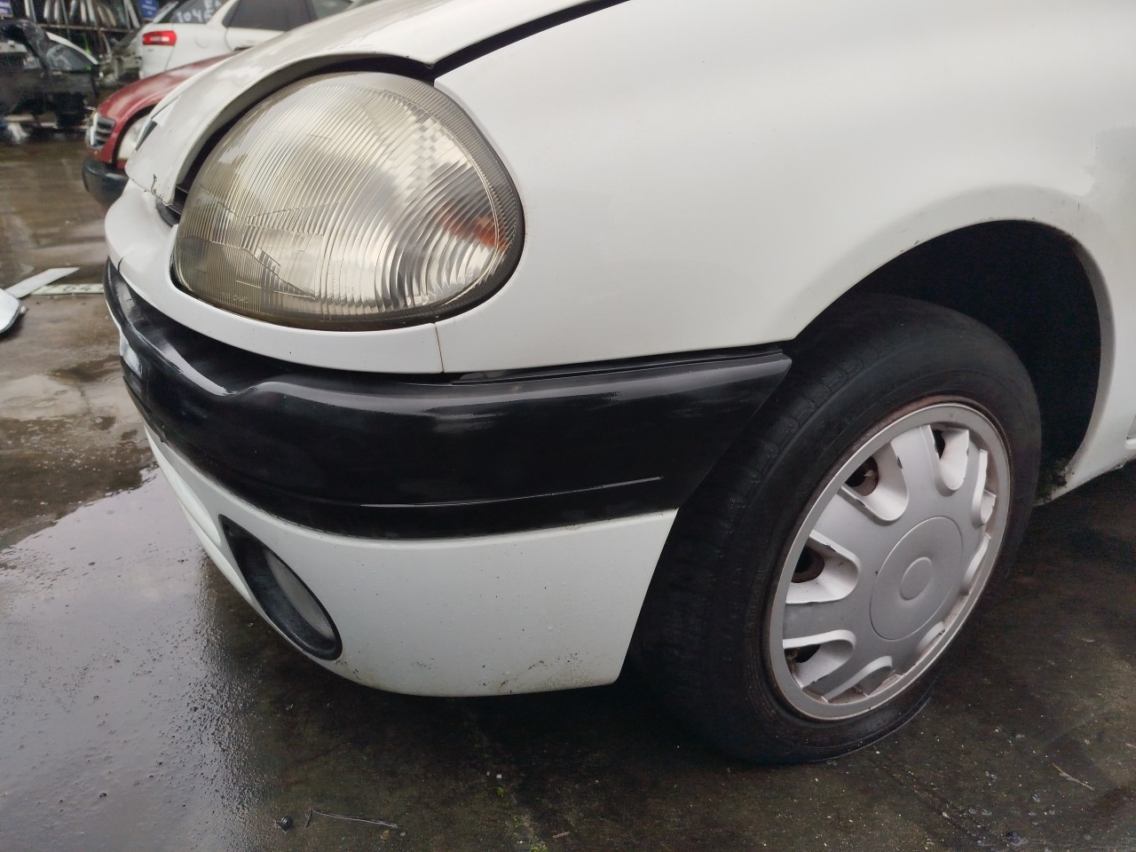 Pára-choques frente RENAULT Clio II (BB0/1/2_, CB0/1/2_) Imagem-1