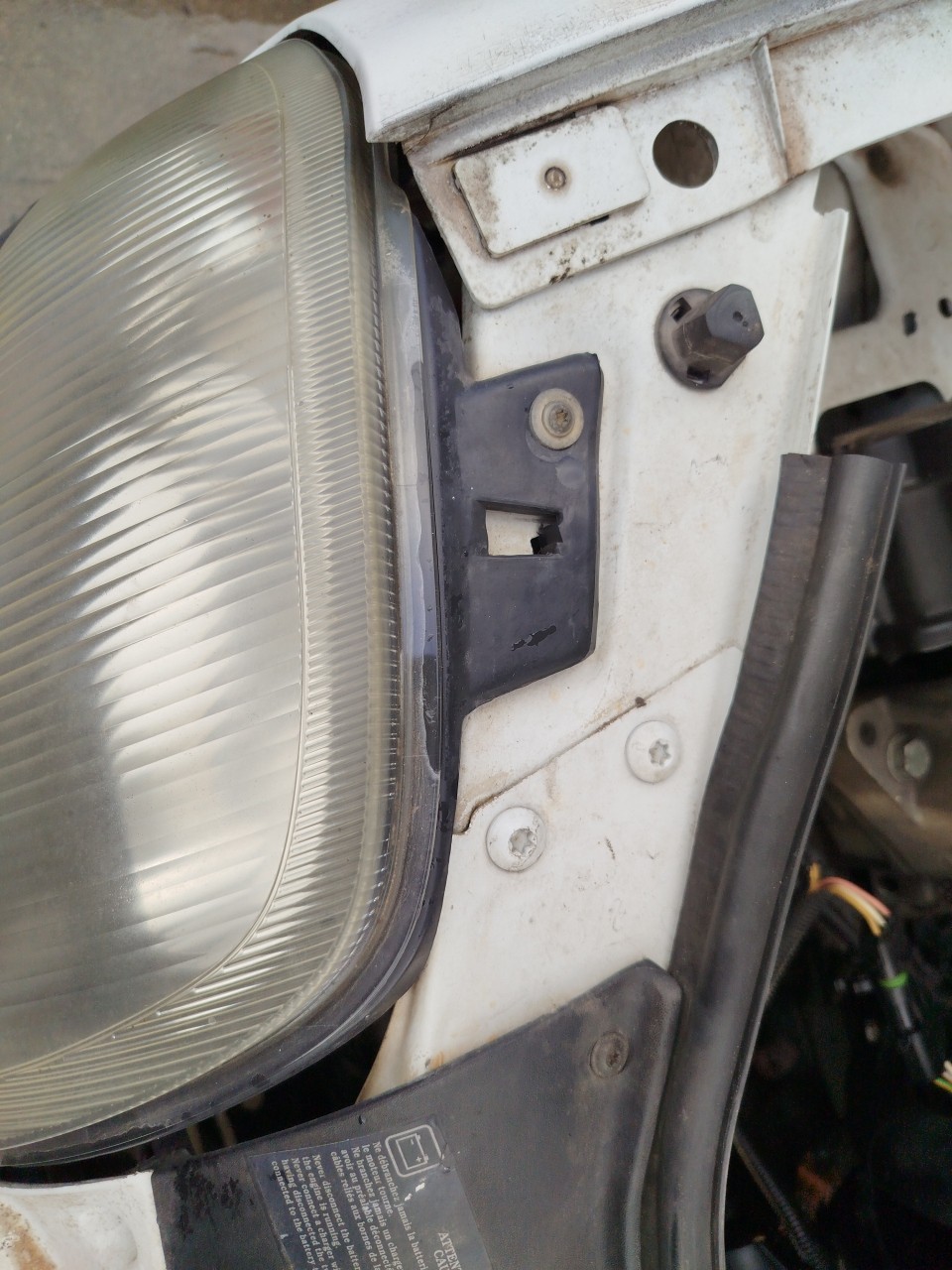 Ótica / farol direita RENAULT Clio II (BB0/1/2_, CB0/1/2_) Imagem-1
