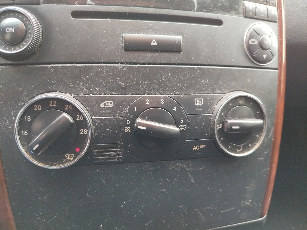 AC switch