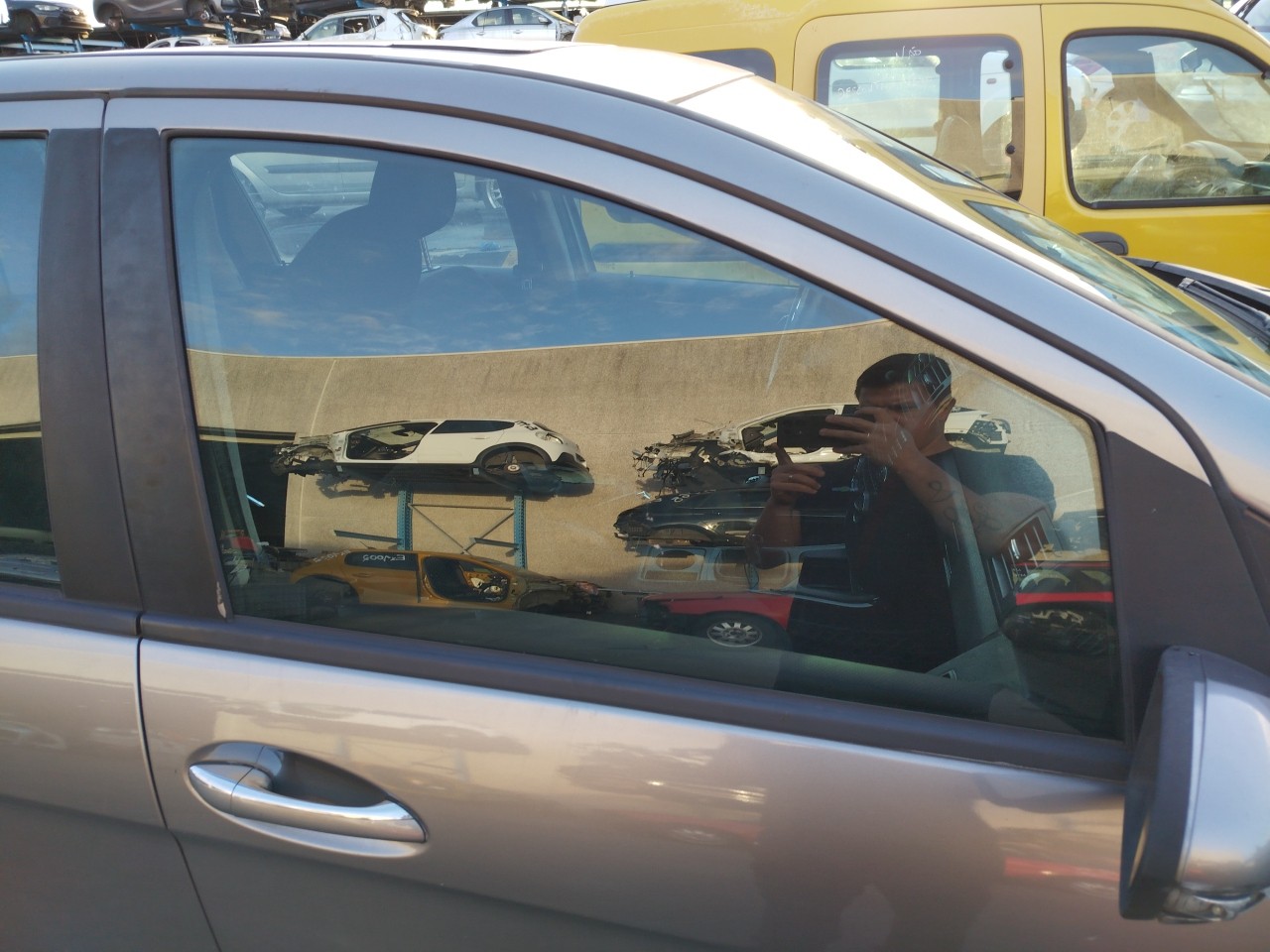 Vitre porte avant Droite