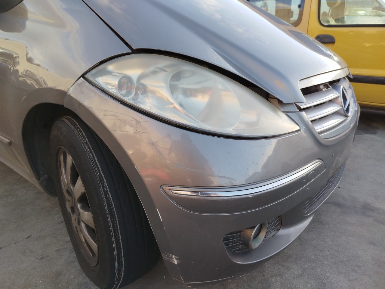 Front Bumper MERCEDES-BENZ Classe A (W169) Imagem-2