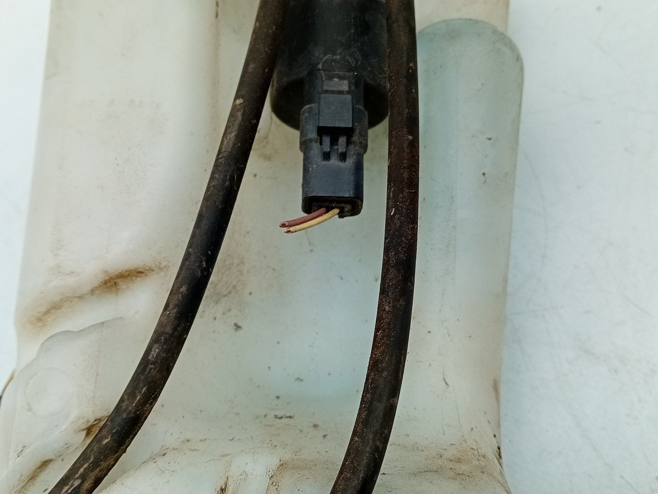 Réservoir lave-glace RENAULT Clio III (BR0/1, CR0/1) Imagem-3