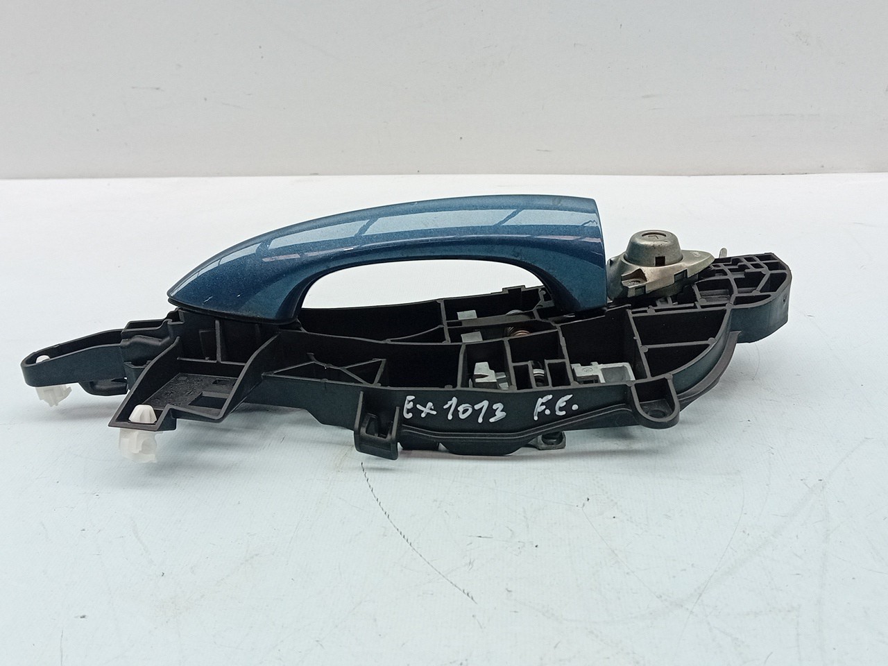 Left front door handle OPEL Astra K Imagem-1