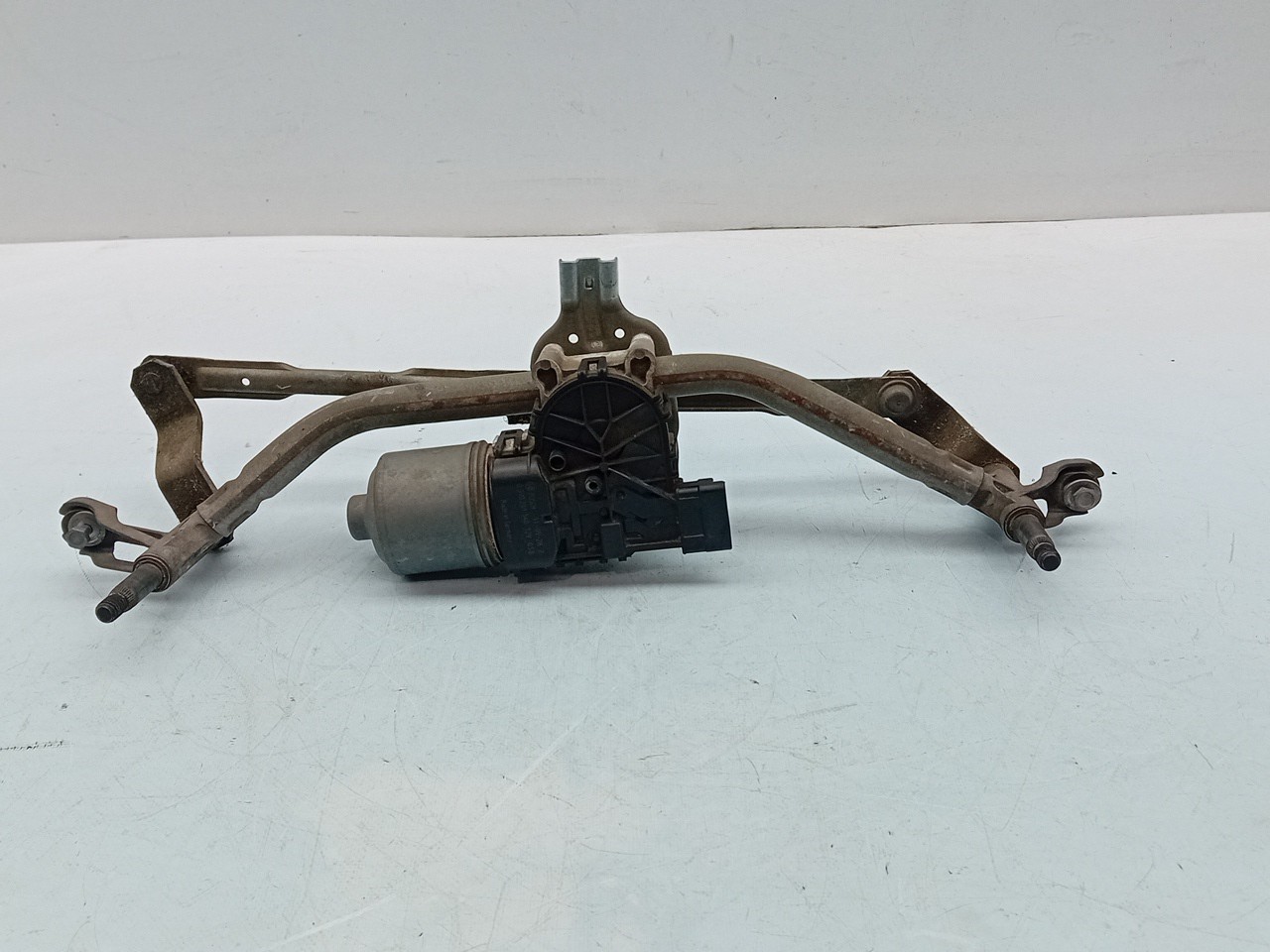 Front Wiper Motor