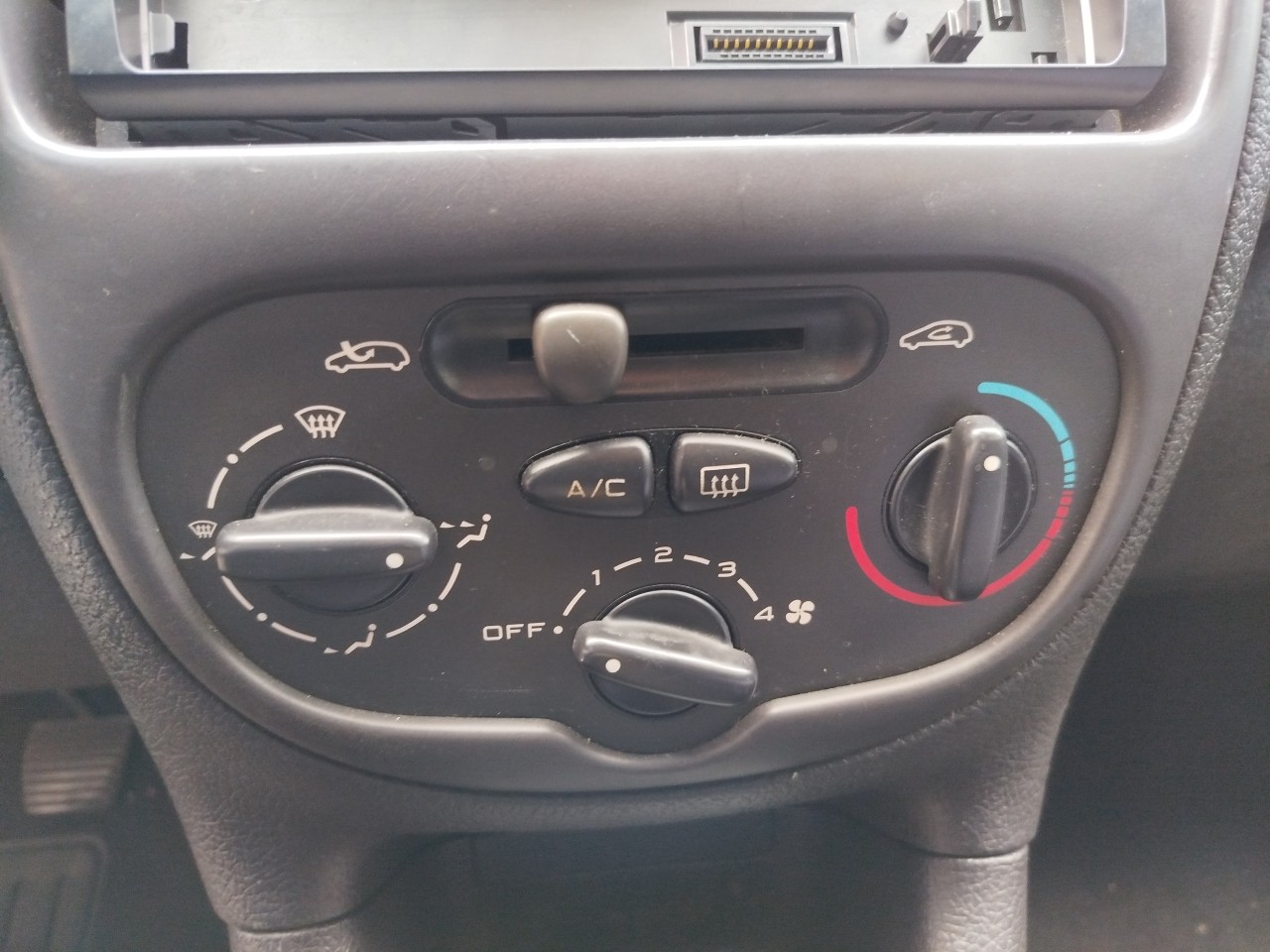 Botão / interruptor do AC
