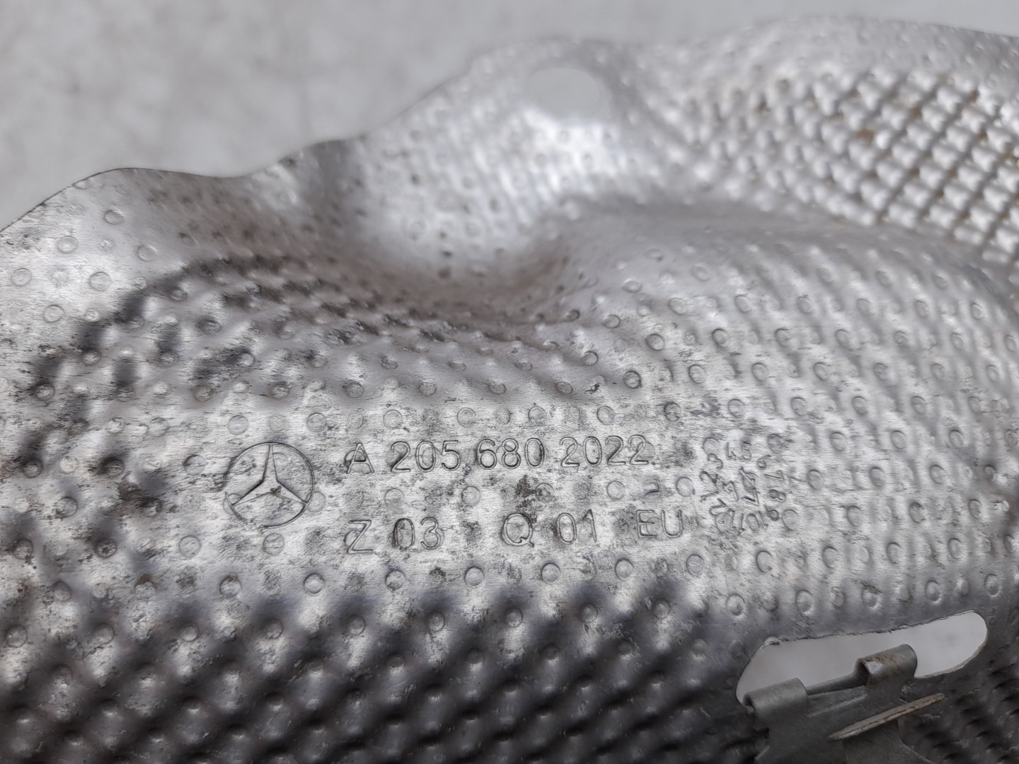 Blindagem Do Escape MERCEDES-BENZ Classe C Carrinha (S205) Imagem-2
