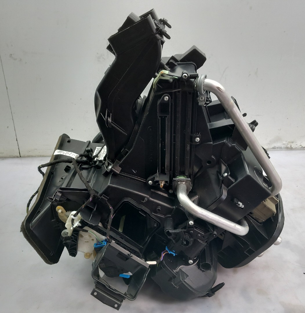 Caixa Chaufagem sofagem VOLKSWAGEN Golf VII (5G1, BQ1, BE1, BE2) Imagem-2