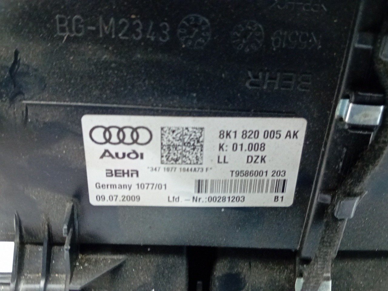 Caixa Chaufagem sofagem AUDI A4 Avant (8K5, B8) Imagem-3