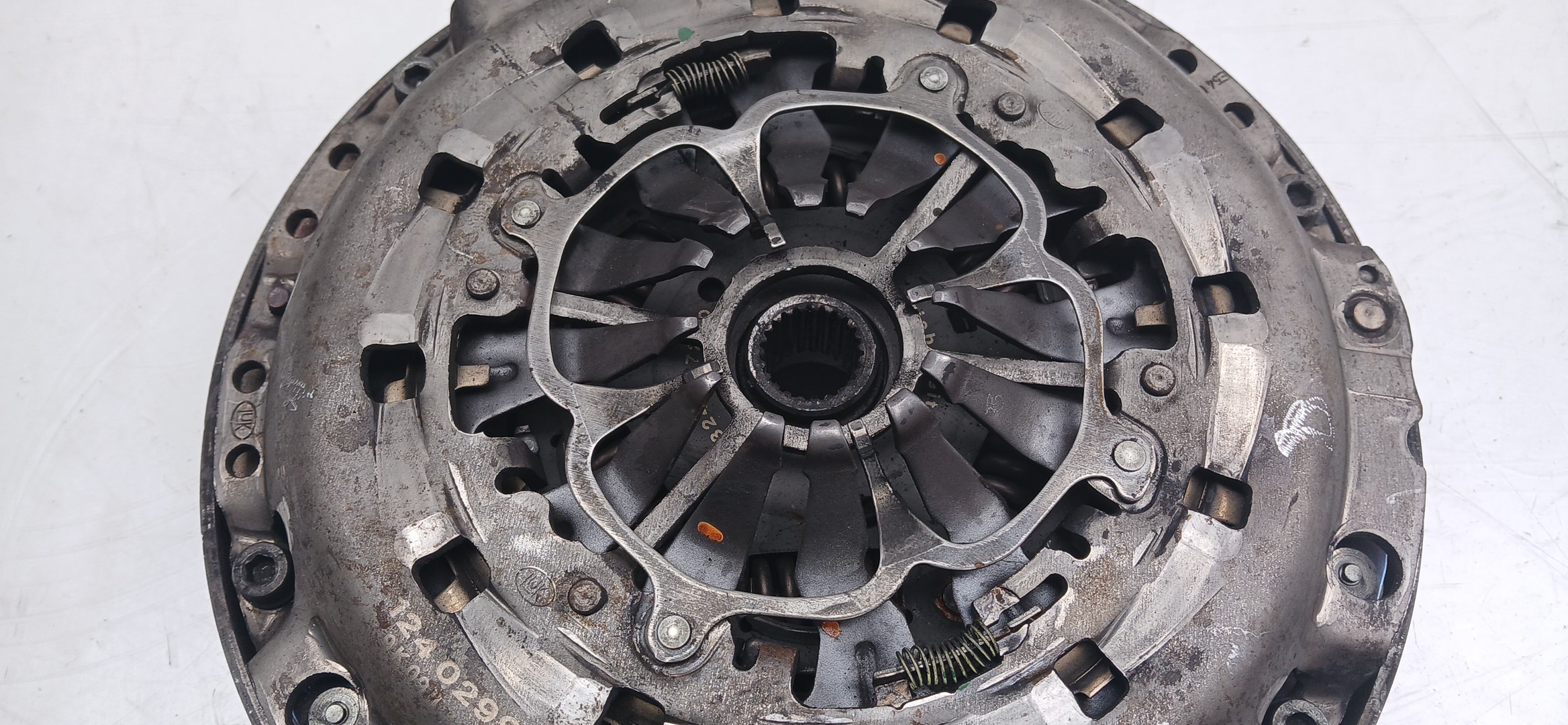 Bimassa AUDI A4 (8E2, B6) Imagem-1