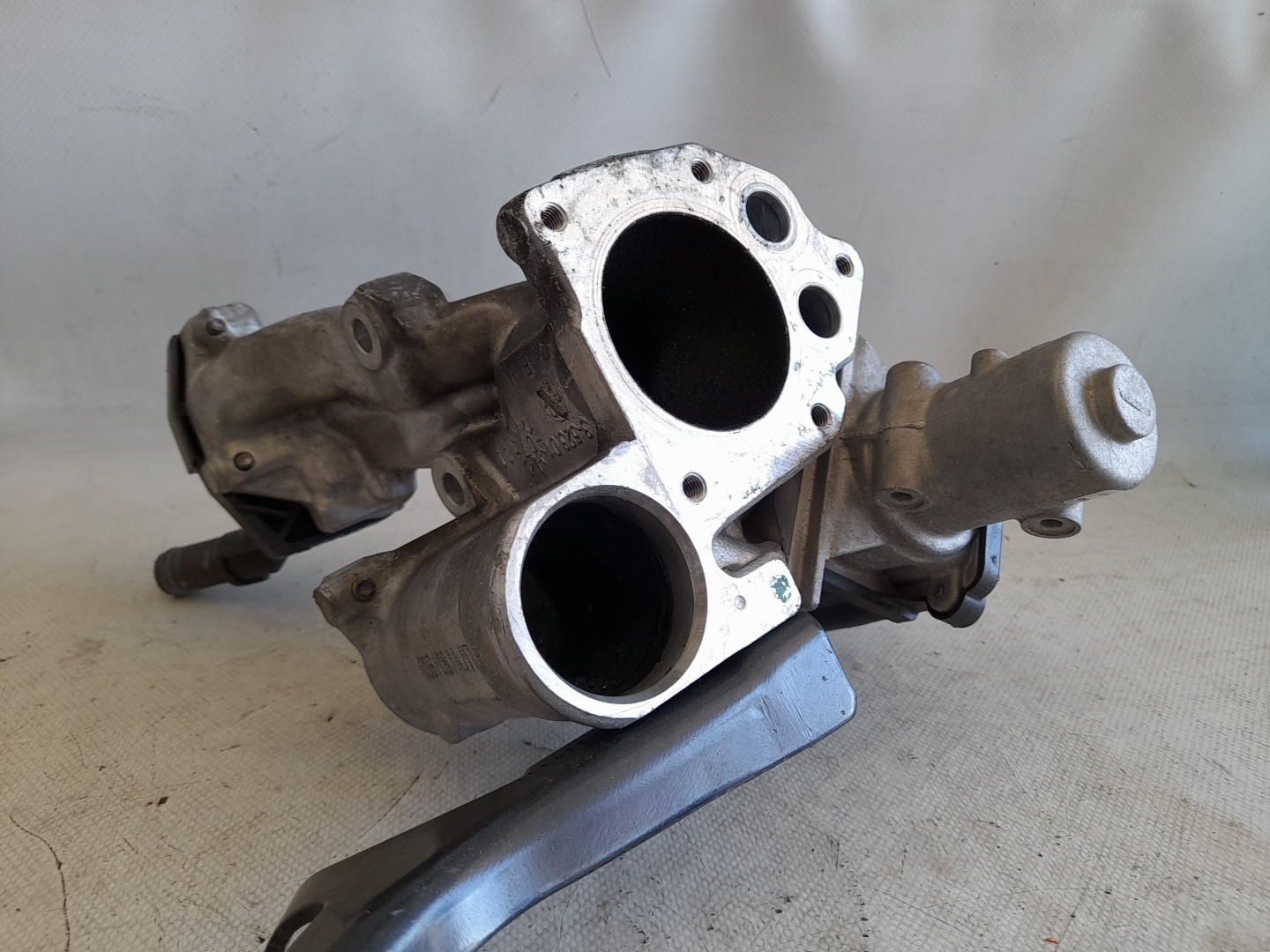 Válvula EGR RENAULT Megane III Coupé (DZ0/1_) Imagem-1