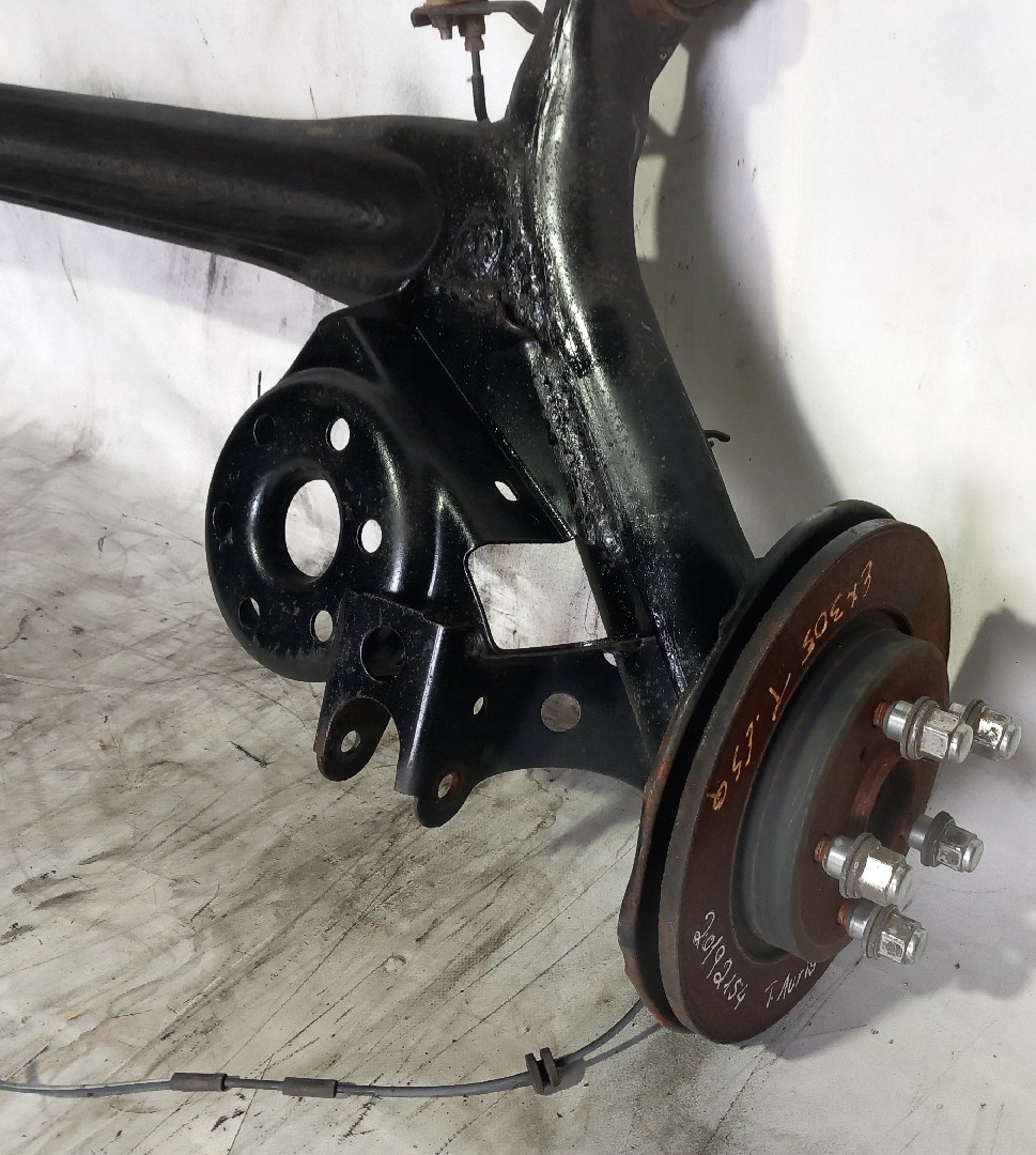 Rear axle with discs TOYOTA Auris Touring Sports (_E18_) Imagem-1