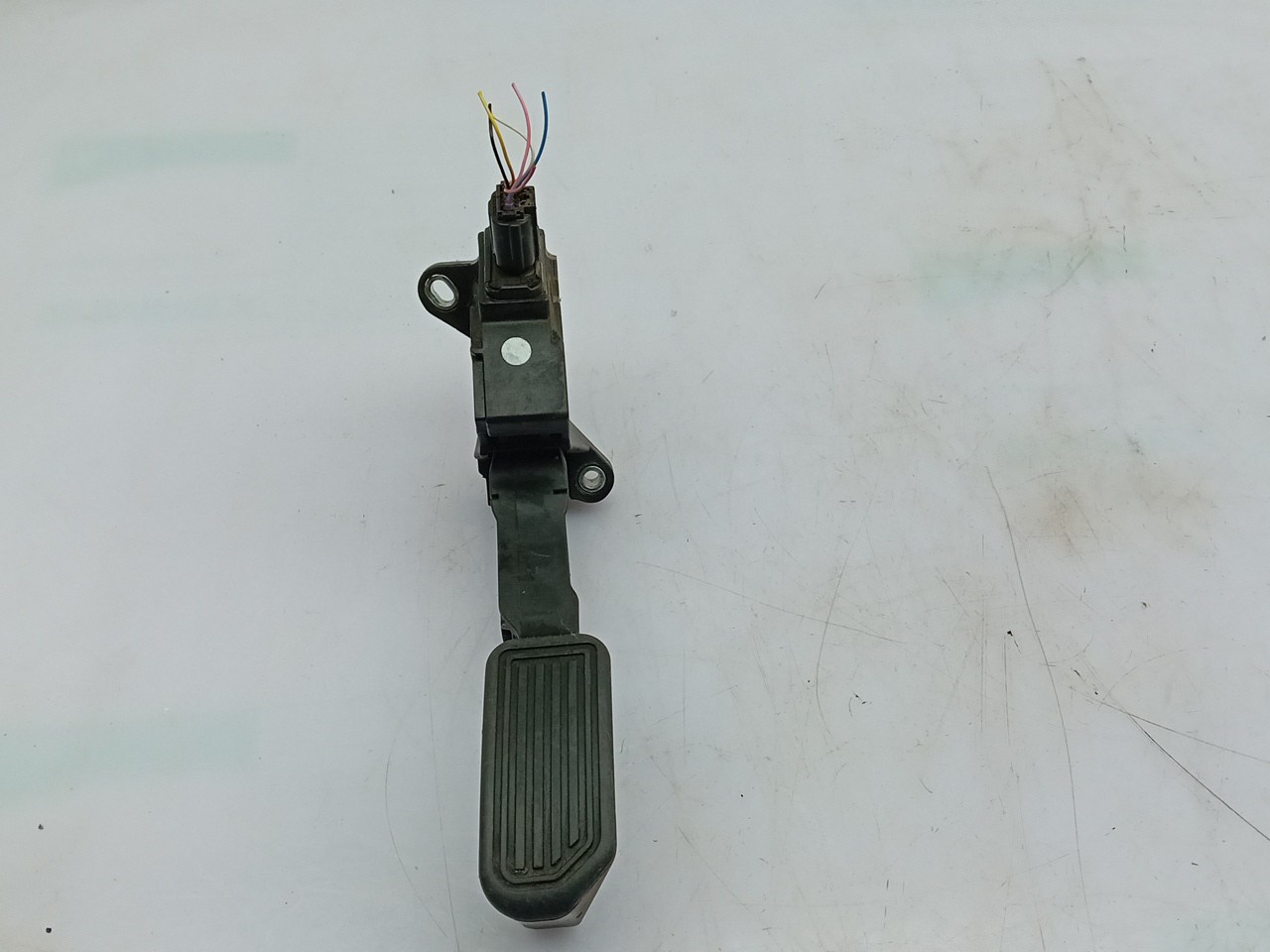 Pedal acelerador