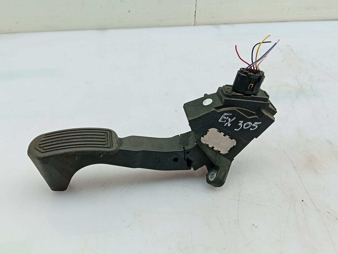 Pedal acelerador TOYOTA Auris Touring Sports (_E18_) Imagem-1