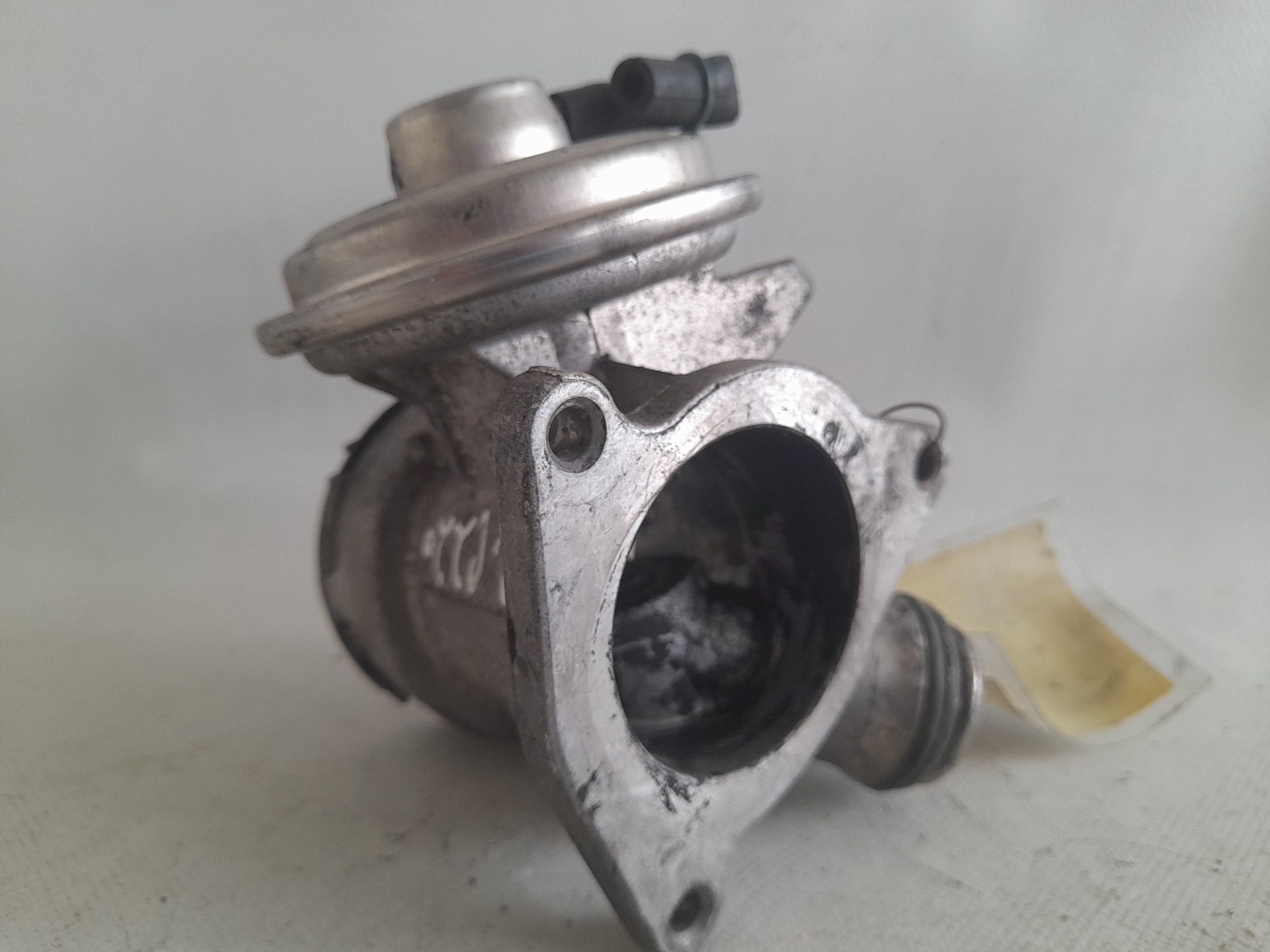 EGR valve MERCEDES-BENZ Classe C Carrinha (S203) Imagem-2