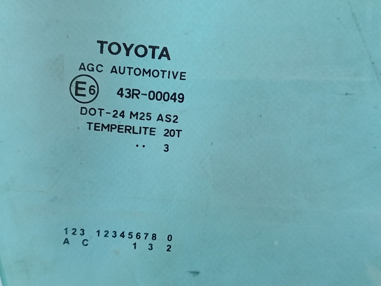 Vidrio puerta Delantero Derecho TOYOTA Auris Touring Sports (_E18_) Imagem-1