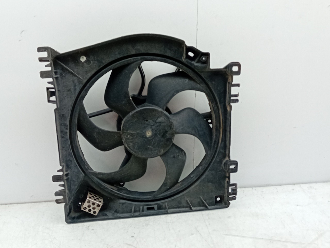 Termoventilador RENAULT Clio III (BR0/1, CR0/1) Imagem-1