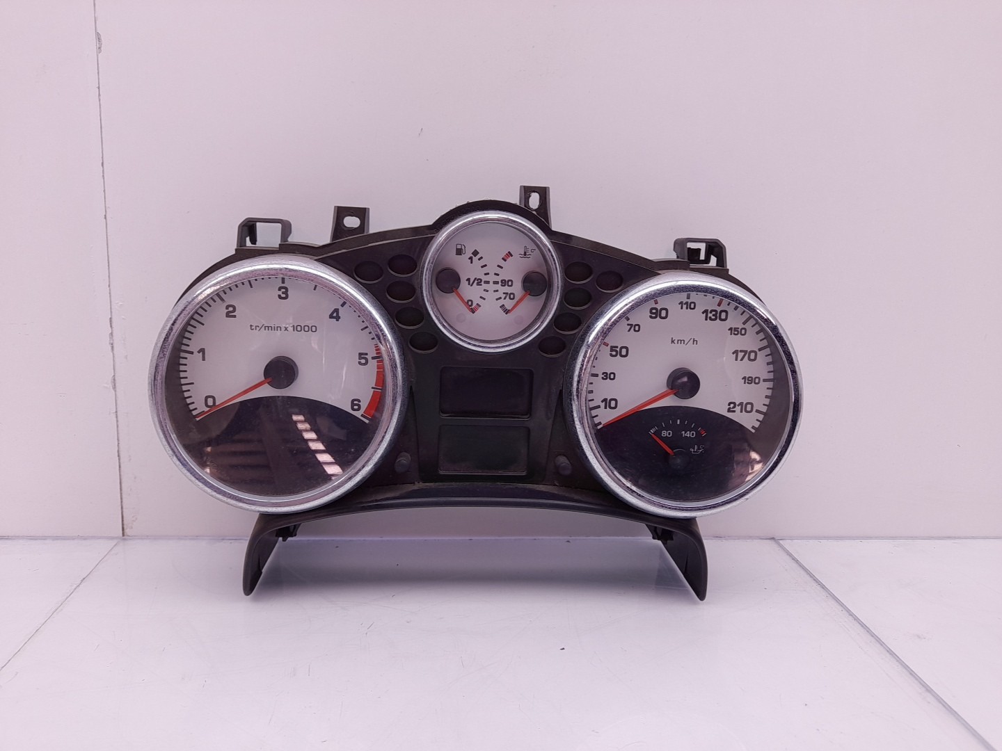 Instrument cluster