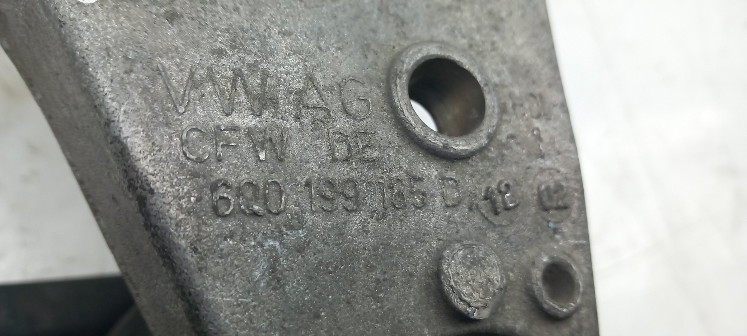 Engine Mount VOLKSWAGEN Polo (9N) Imagem-2
