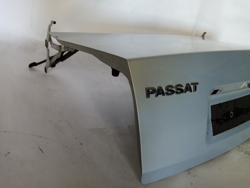 Tailgate / Trunk lid VOLKSWAGEN Passat (3B2) Imagem-2