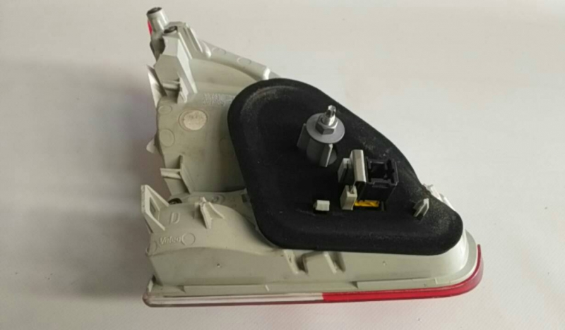 Right Tailgate light PEUGEOT 2008 I (CU_) Imagem-1