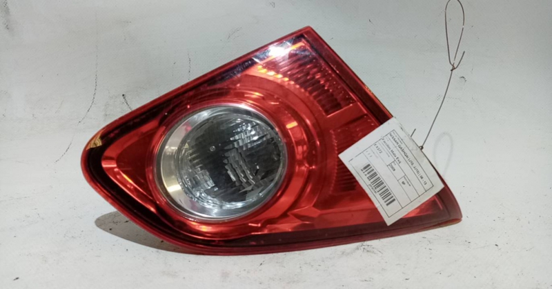 Left Tailgate light 