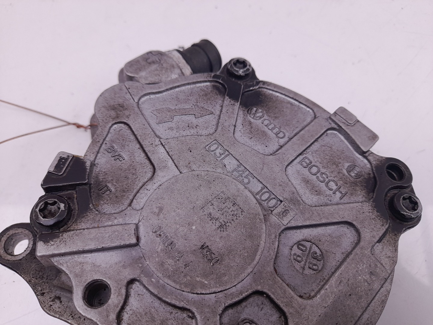Vacuum pump for braking system AUDI A4 (8K2, B8) Imagem-1