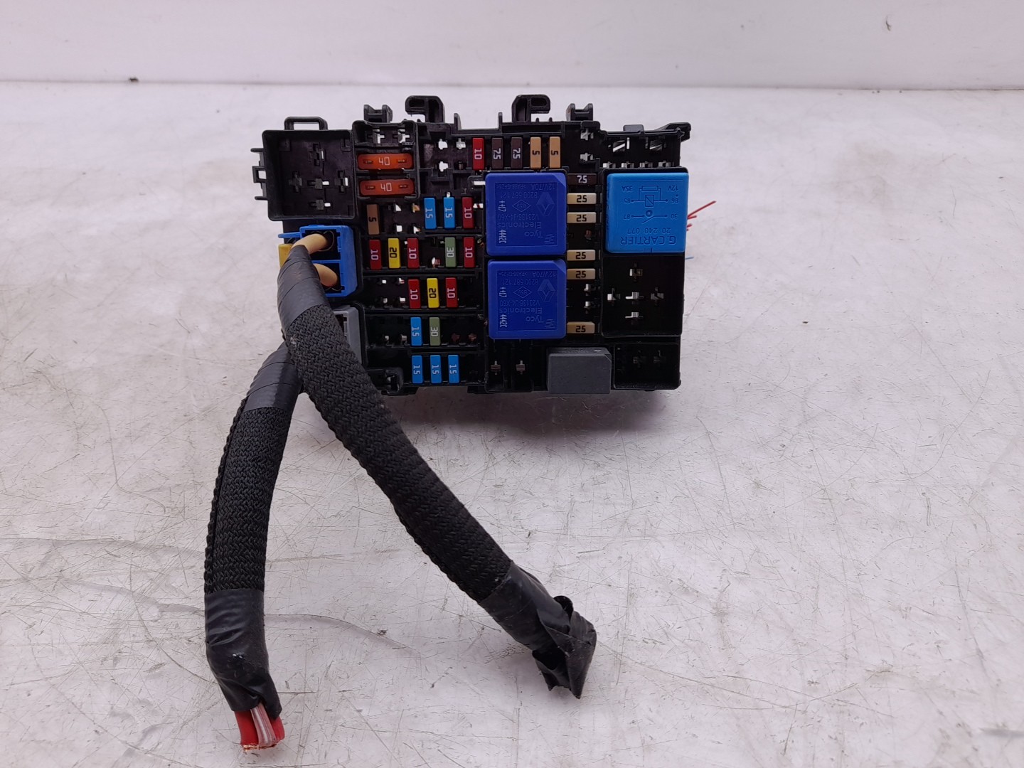 Fuse box / SAM / BSI RENAULT Scénic III (JZ0/1_) Imagem-0
