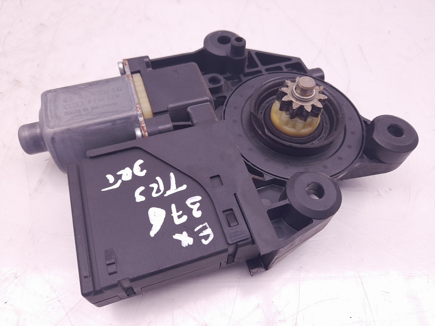 Right Rear  Door Window Regulator Motor RENAULT Scénic III (JZ0/1_) Imagem-1