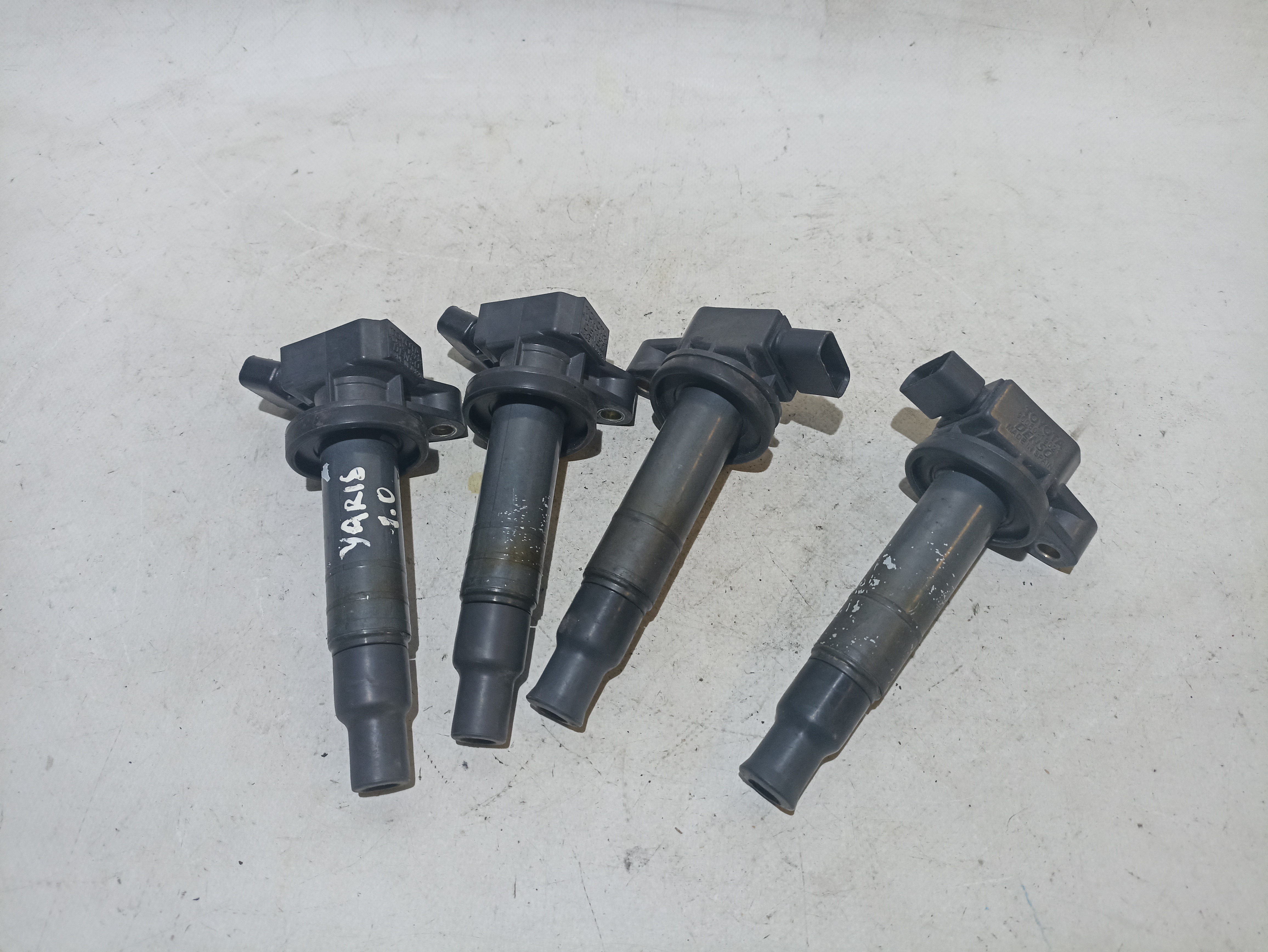Glow plug Relay TOYOTA Yaris (_P9_) Imagem-0
