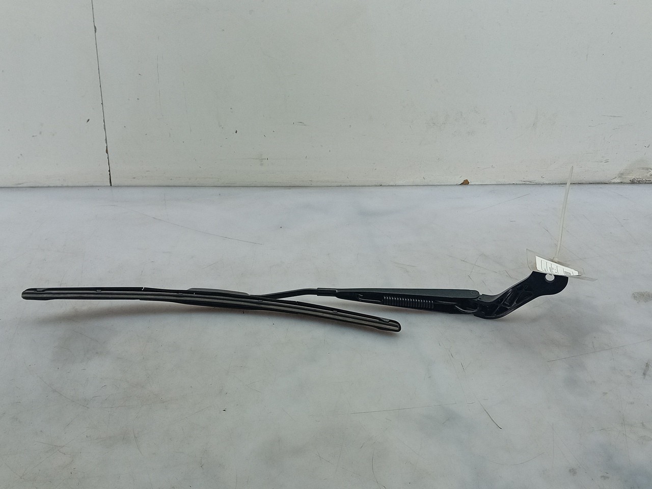 Windscreen wiper arm Right front MINI Mini (F56) Imagem-1