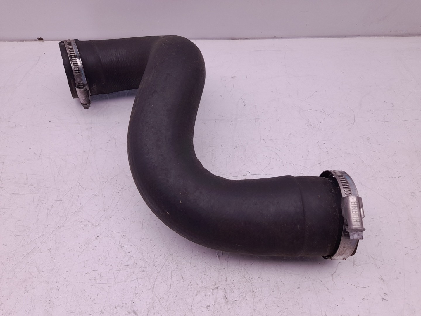 Intercooler pipe