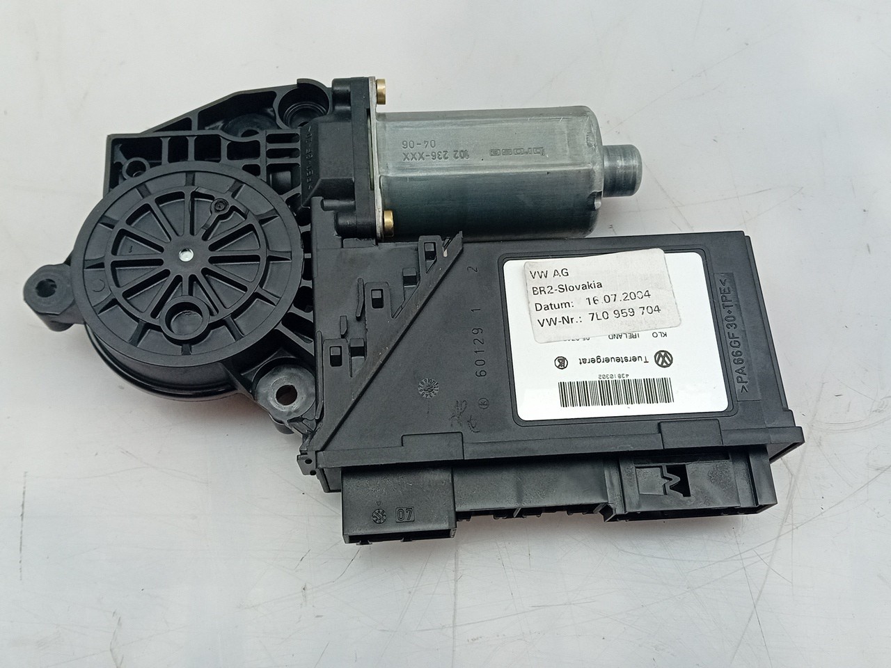 Motor vidro trás direito VOLKSWAGEN Touareg (7L) Imagem-1