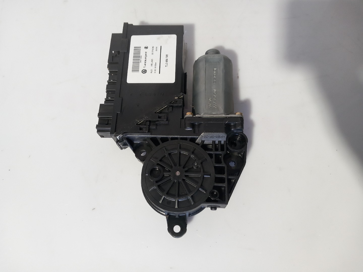 Motor vidro trás direito VOLKSWAGEN Touareg (7L) Imagem-1