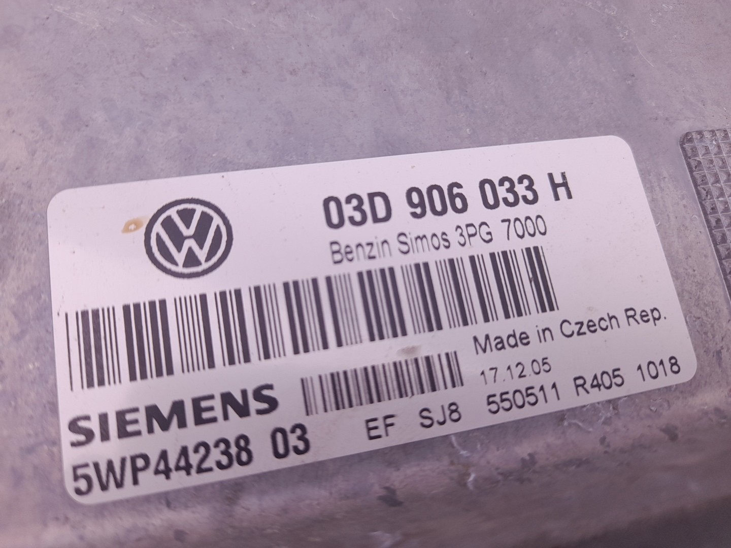 Engine control unit / ECU VOLKSWAGEN Fox (5Z1, 5Z3, 5Z4) Imagem-2