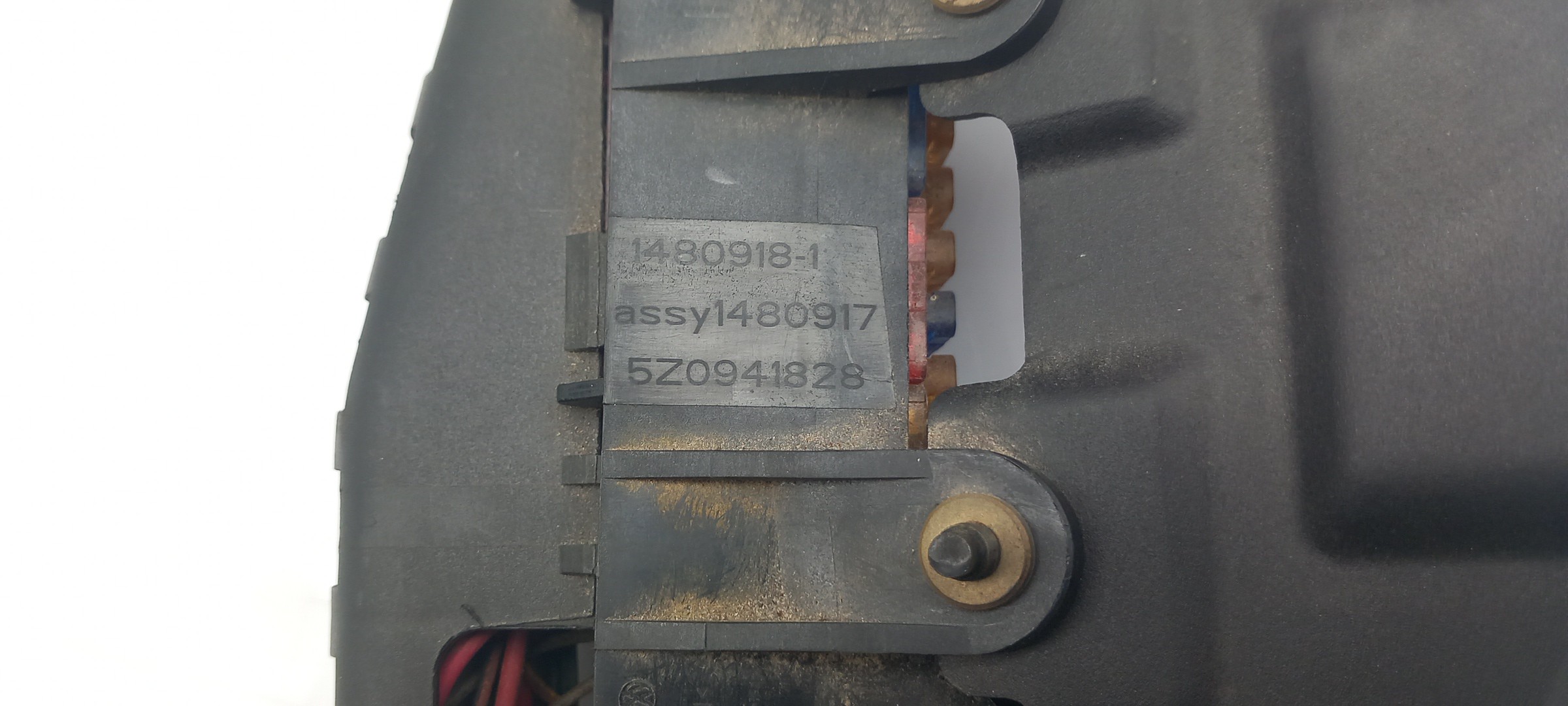 Scatola fusibili / SAM / BSI VOLKSWAGEN Fox (5Z1, 5Z3, 5Z4) Imagem-3