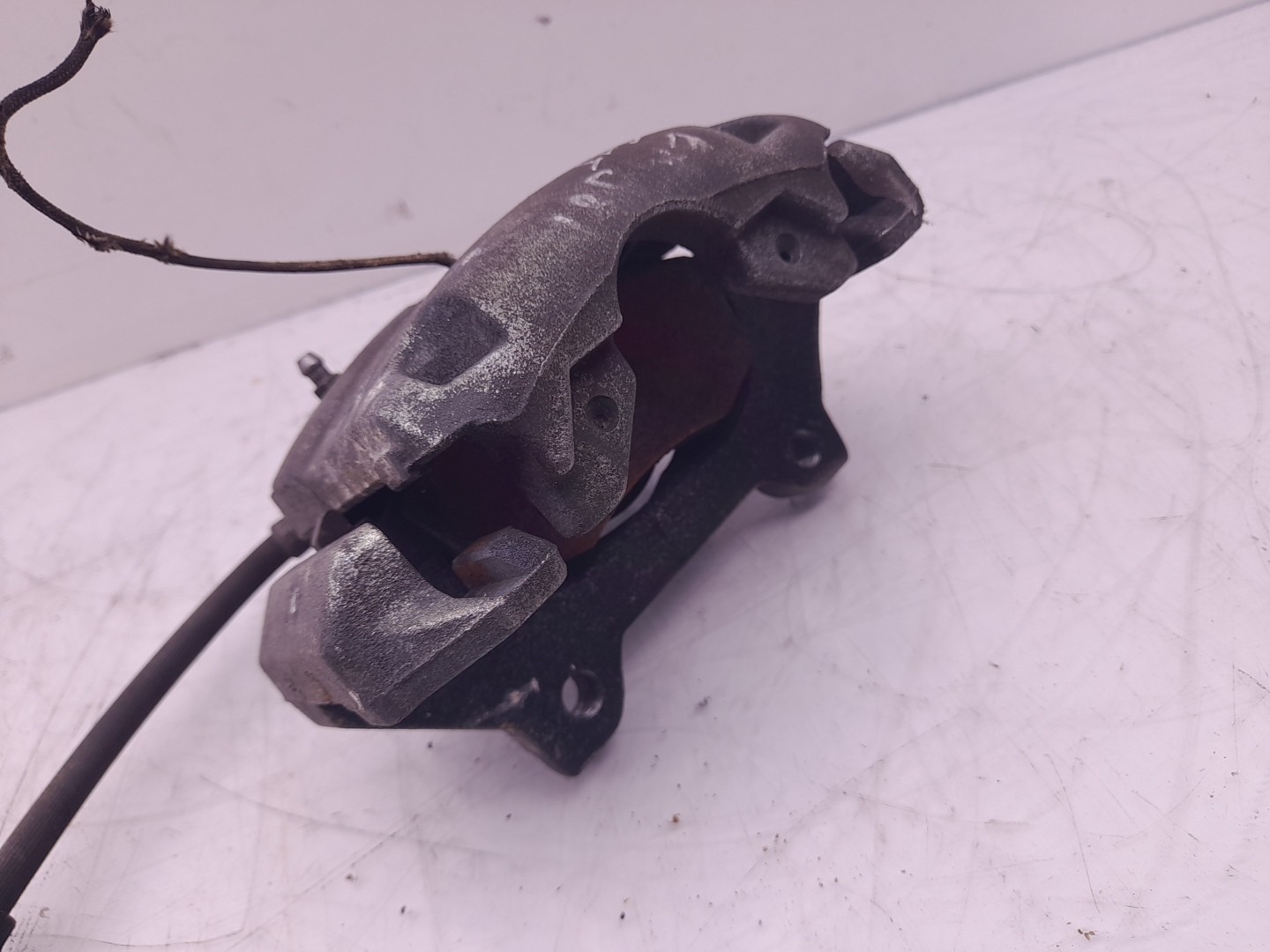 Pinza freno anteriore destra