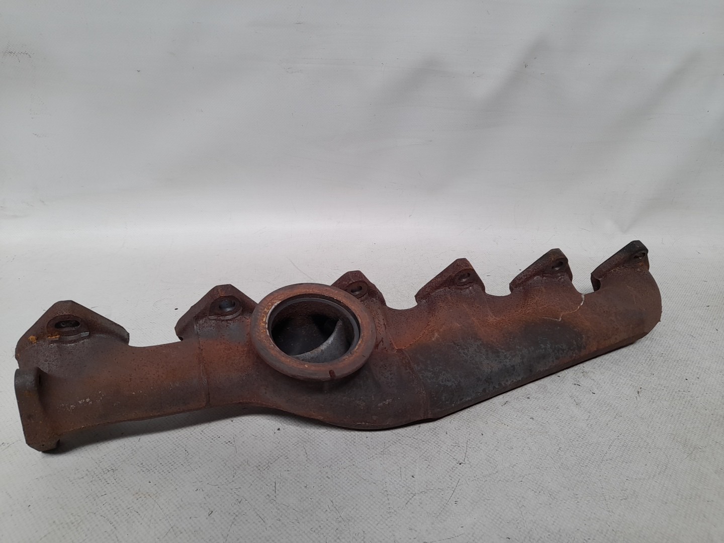 Exhaust manifold