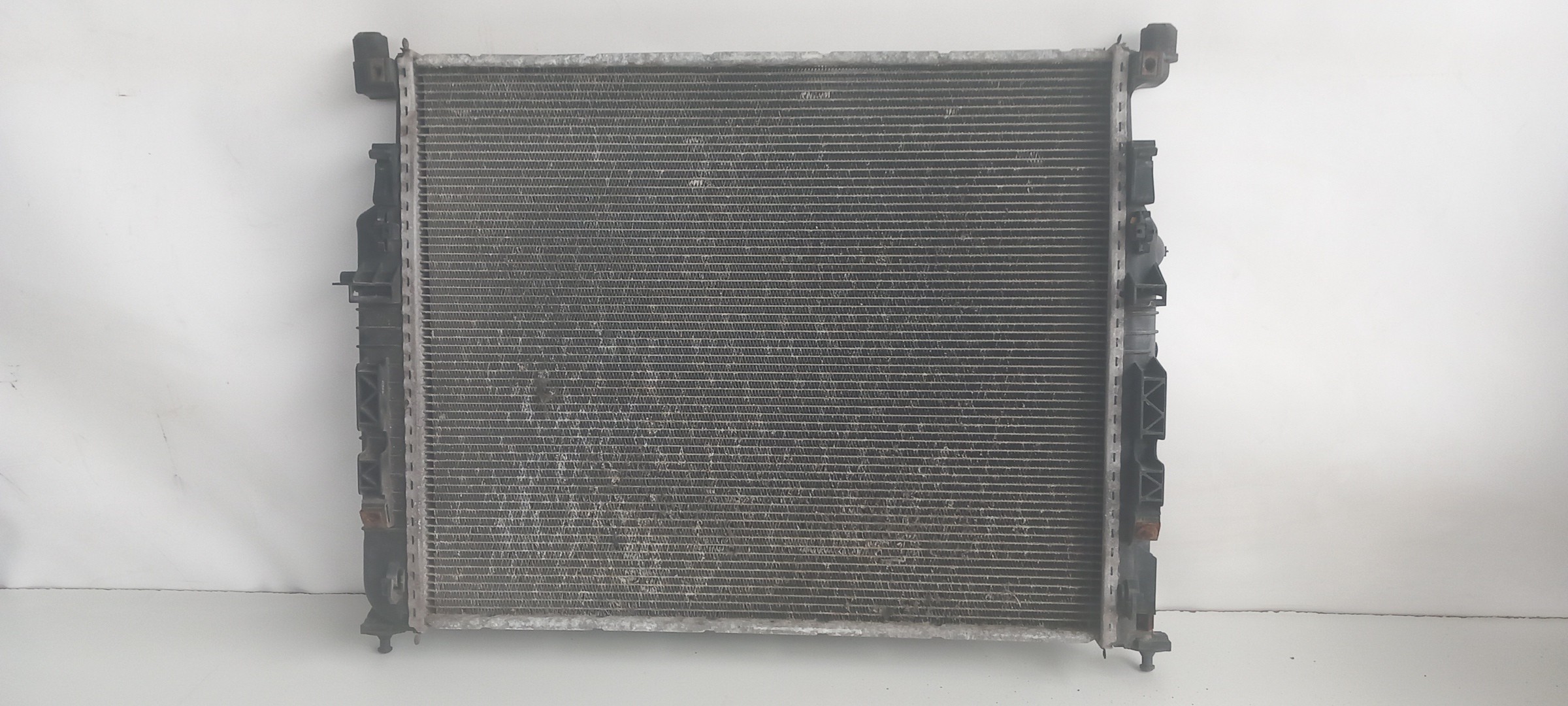 Radiateur d'eau MERCEDES-BENZ Classe R (W251, V251) Imagem-1