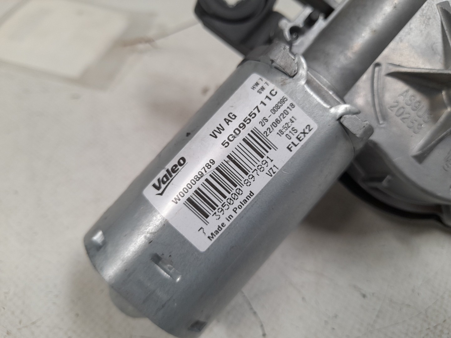 Motor limpa vidros trás VOLKSWAGEN Tiguan (AD1, AX1) Imagem-1