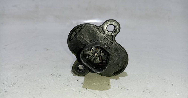 Medidor de masa de aire / Caudalímetros  OPEL Astra J Imagem-1